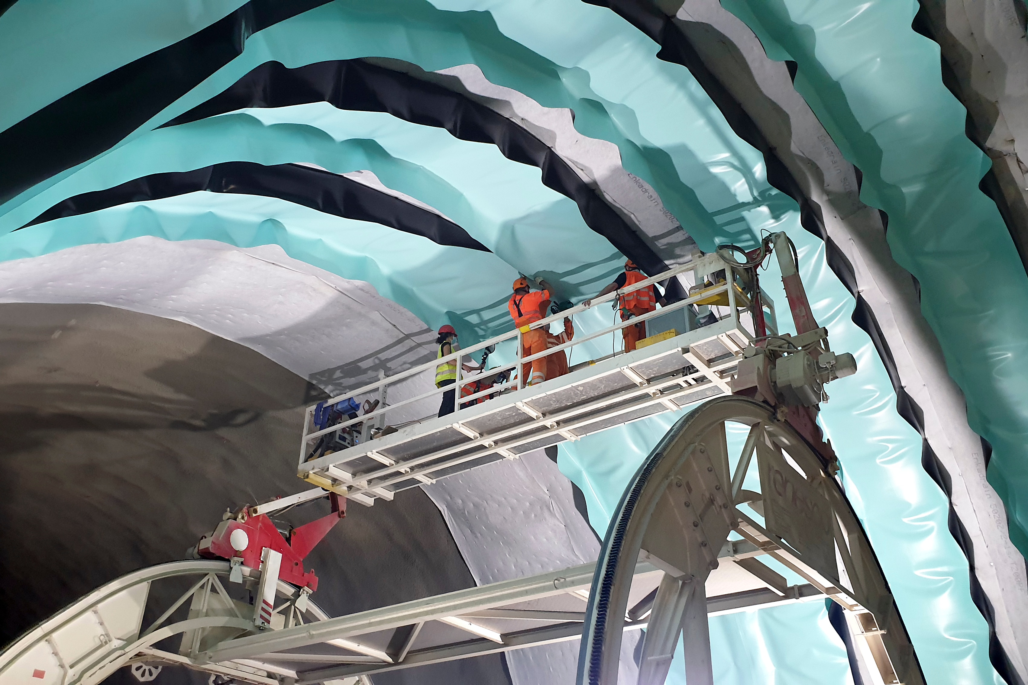 LT_PW_Gubrist-Tunnelbau_IM_01.jpg