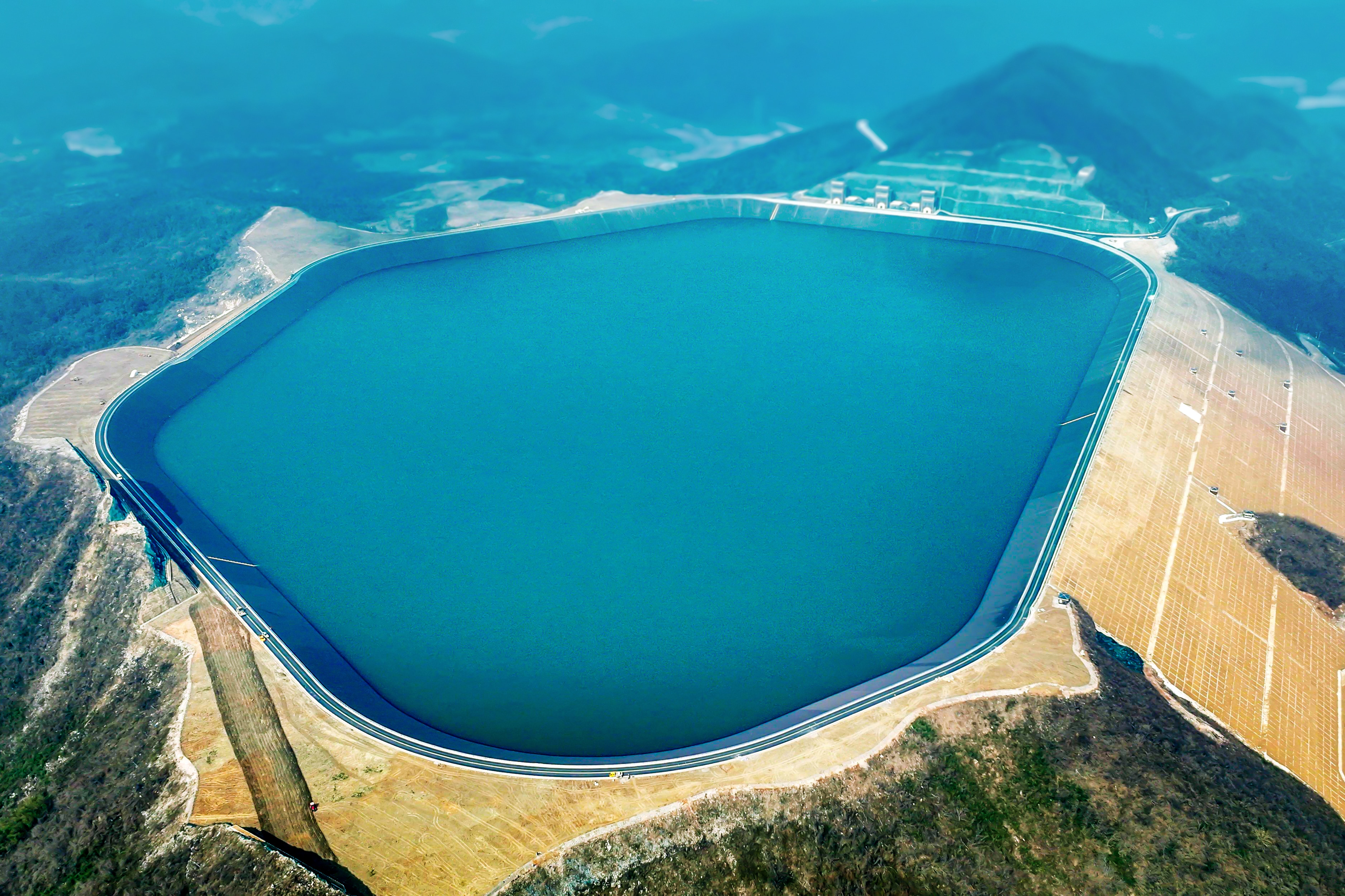 De Jurong-pompwaterkrachtcentrale in de provincie Jiangsu. 